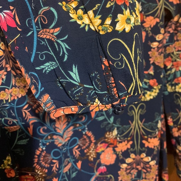 Long dress - Picture 2 of 4